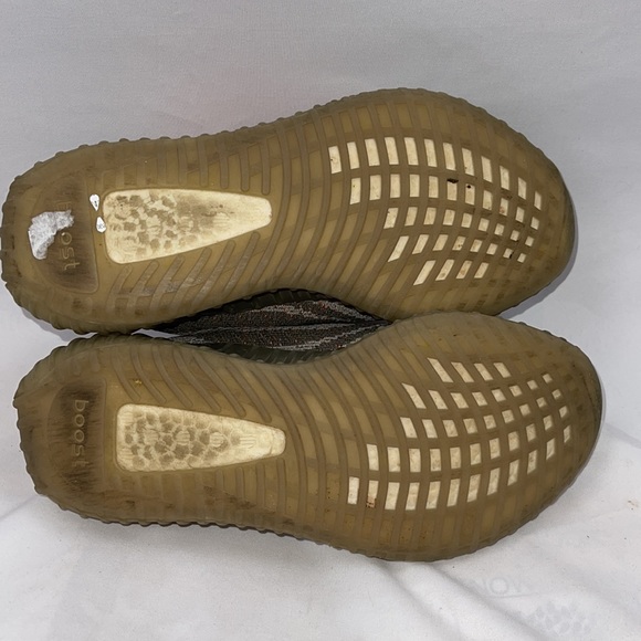 Adidas Yeezy Boost 350 v2 Beluga grey /red  sz mens 6 - Picture 4 of 9